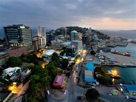 Port Moresby – Travel guide at Wikivoyage.